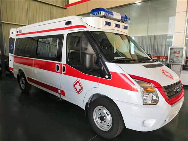 永胜县福特V362救护车